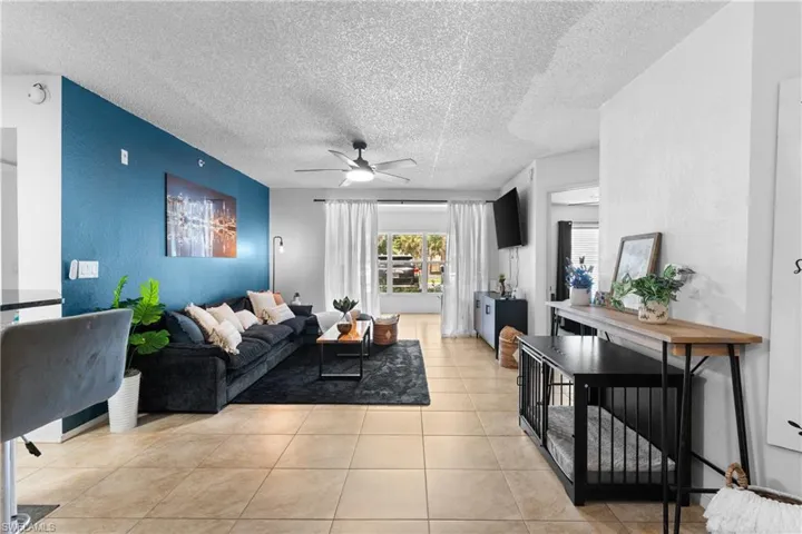 8225 Ibis Club Dr 204, Naples, Florida 34104