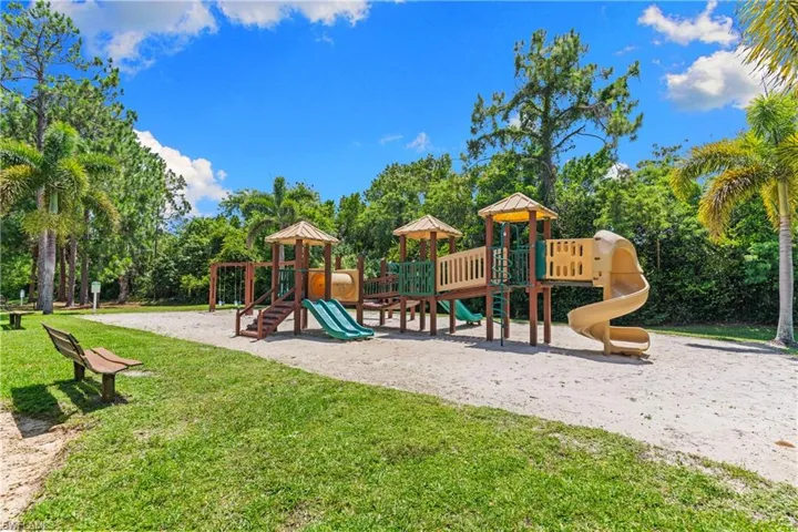 8225 Ibis Club Dr 204, Naples, Florida 34104