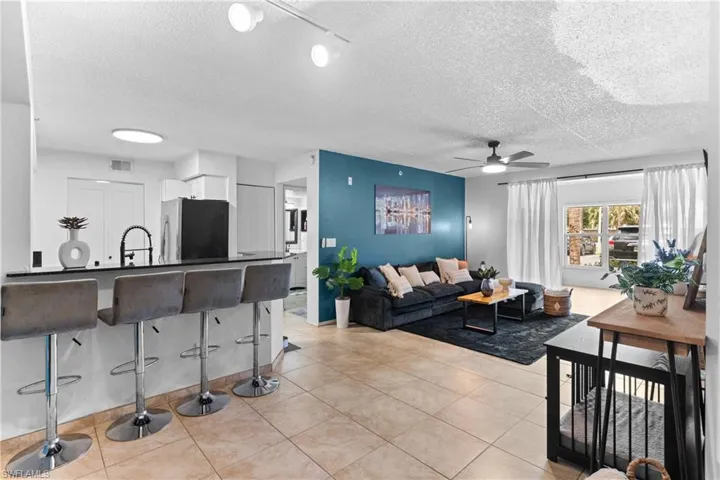 8225 Ibis Club Dr 204, Naples, Florida 34104