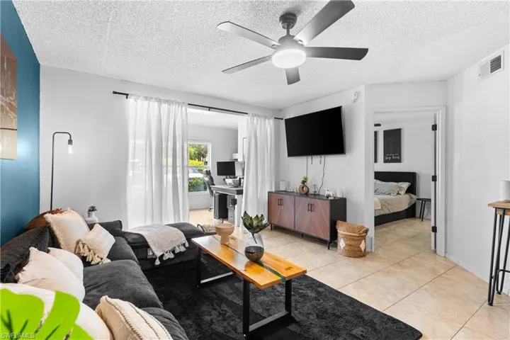 8225 Ibis Club Dr 204, Naples, Florida 34104
