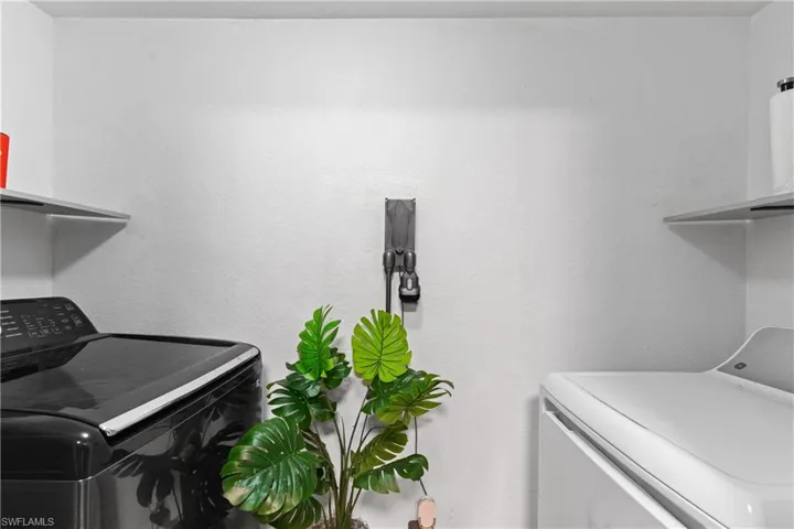 8225 Ibis Club Dr 204, Naples, Florida 34104