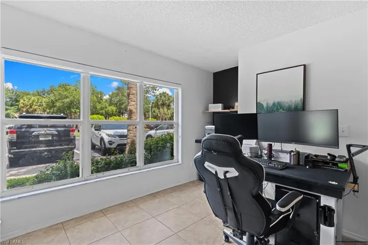 8225 Ibis Club Dr 204, Naples, Florida 34104