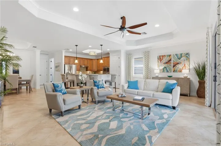 3022  Aviamar  CIR, Naples, FL 34114
