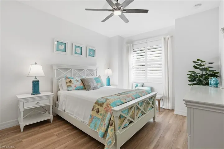 3022  Aviamar  CIR, Naples, FL 34114