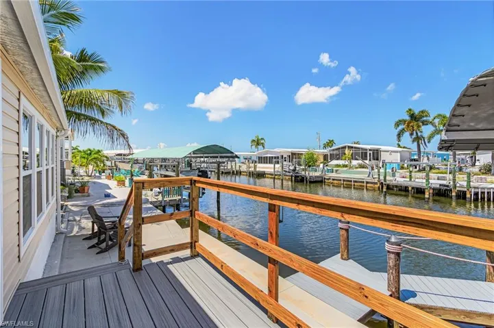 3121 Binnacle Ln, St. James City, Florida 33956