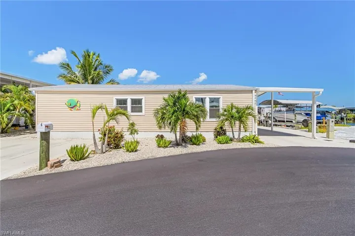 3121 Binnacle Ln, St. James City, Florida 33956