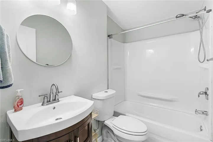 3121 Binnacle Ln, St. James City, Florida 33956
