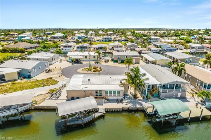 3121 Binnacle Ln, St. James City, Florida 33956