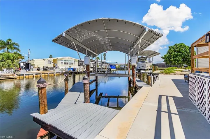 3121 Binnacle Ln, St. James City, Florida 33956
