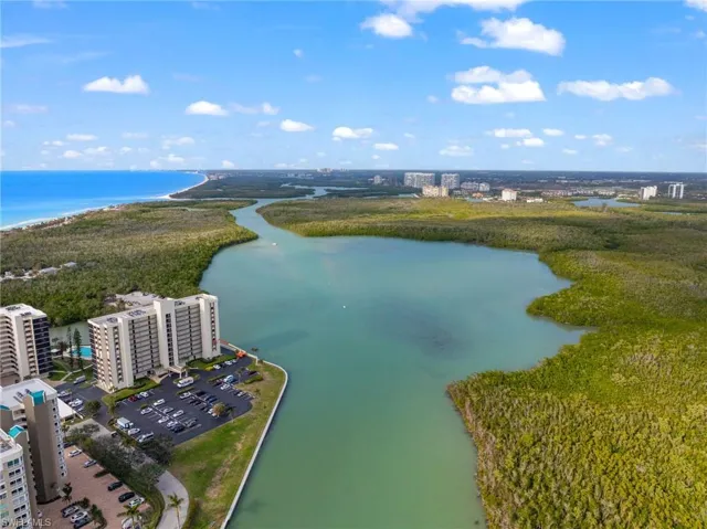 315  Dunes  BLVD, Naples, FL 34110