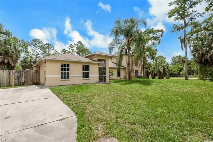 160 19th St Sw, Naples, Florida 34117