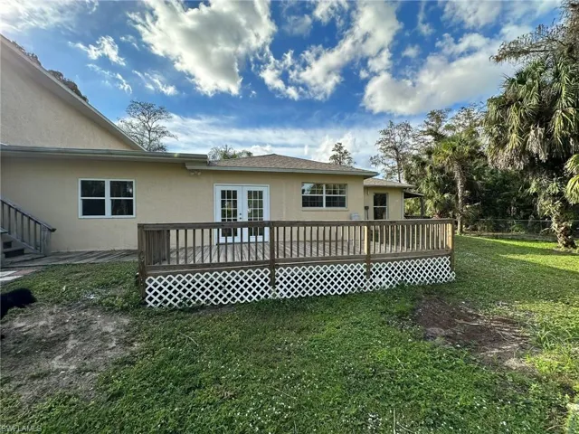 160  19th SW ST, Naples, FL 34117