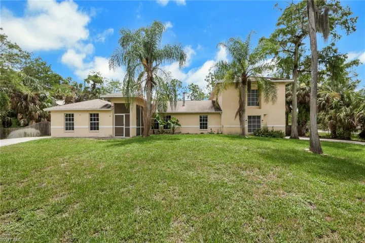 160 19th St Sw, Naples, Florida 34117