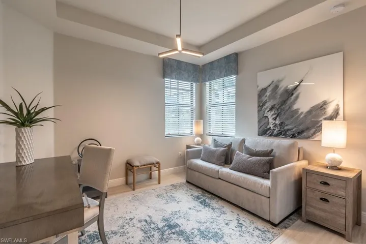 3rd Bedroom desk and pull out sofa