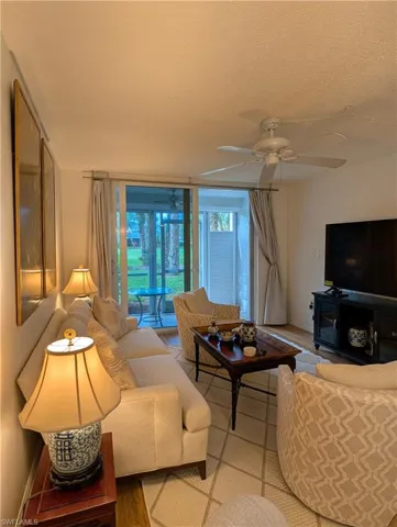 400 Forest Lakes Blvd 106, Naples, Florida 34105