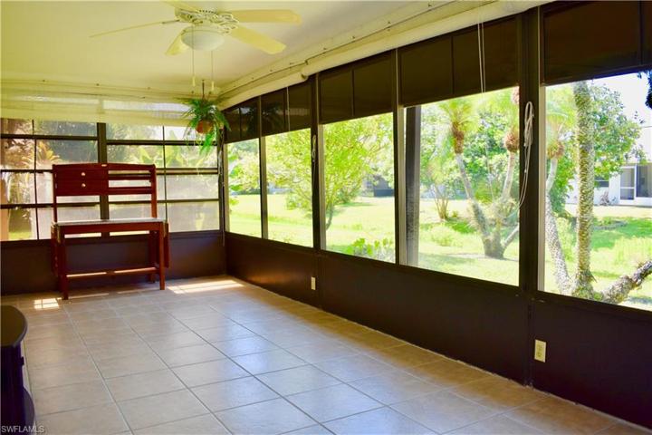 990 Charlemagne BLVD, NAPLES FL 34112