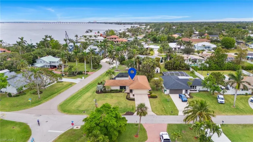 539  Peck  AVE, Fort Myers, FL 33919
