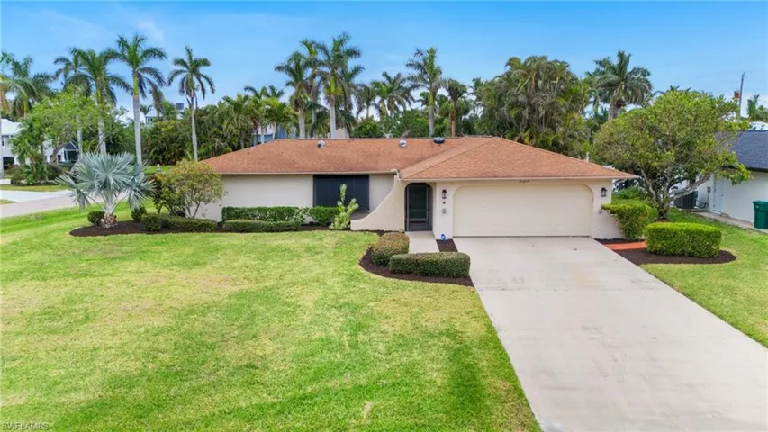 539  Peck  AVE, Fort Myers, FL 33919