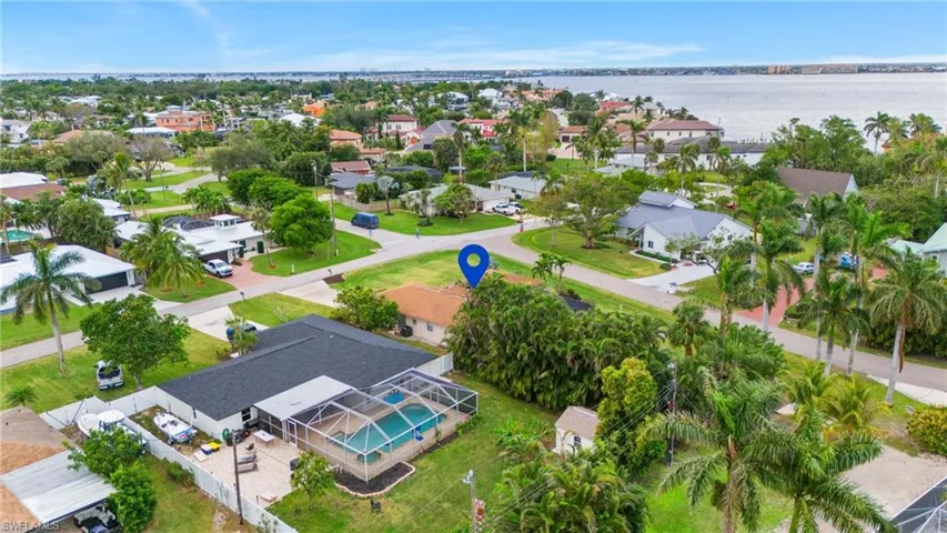 539  Peck  AVE, Fort Myers, FL 33919