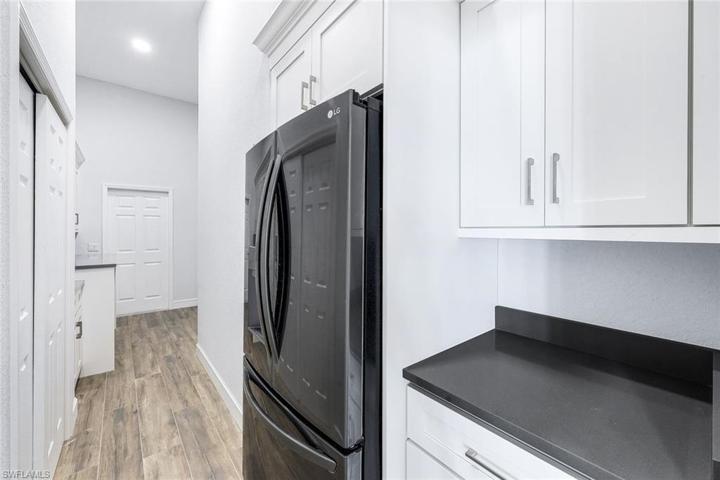 Laundry/Butler's pantry