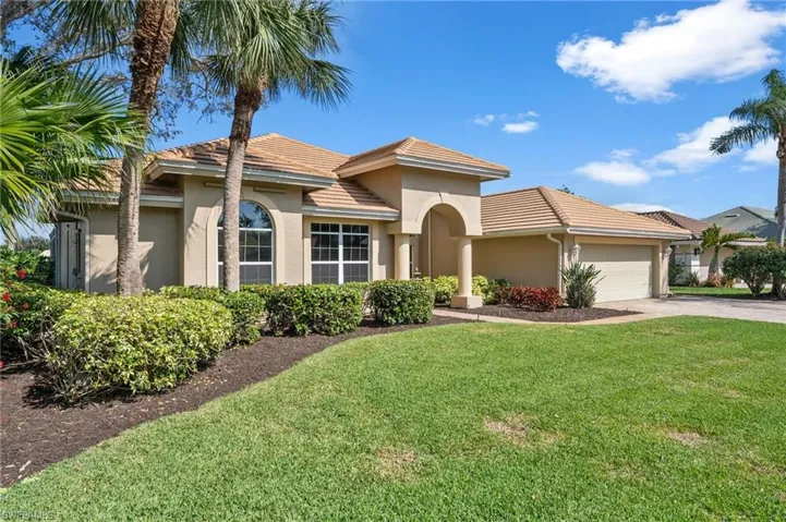 3740 Lakemont DR, Bonita Springs, FL 34134,225014372