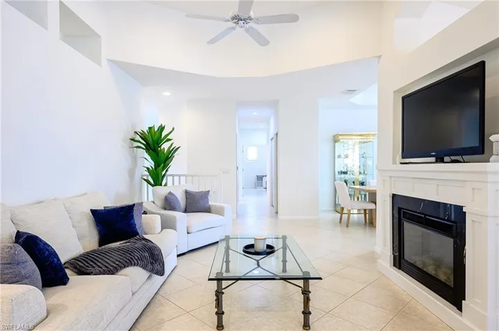 7127 Blue Juniper Ct 201, Naples, Florida 34109