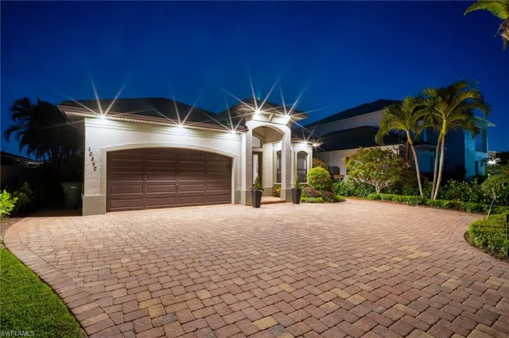 10340  Vanderbilt  DR, Naples, FL 34108