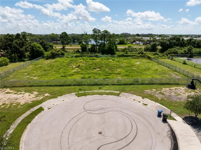End of Cul de Sac viewing commercial lot