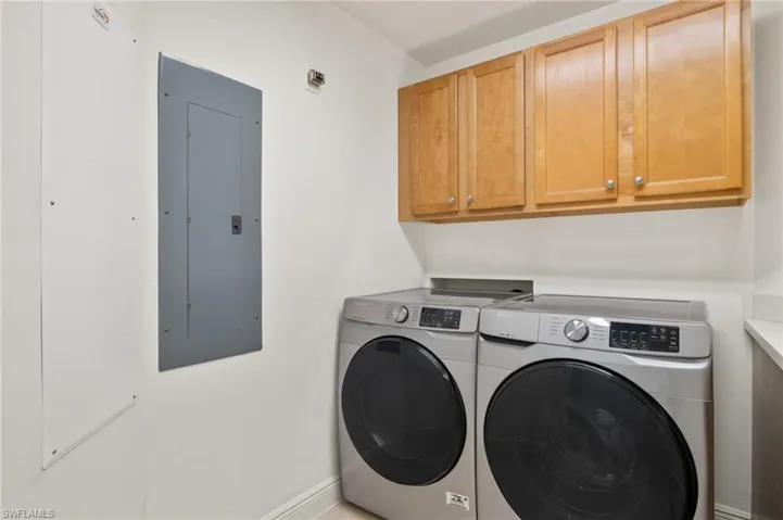 2090 W First St 810, Fort Myers, Florida 33901