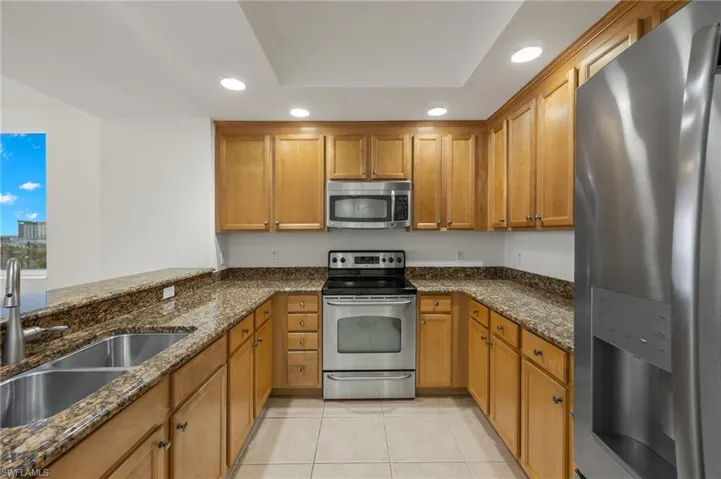 2090 W First St 810, Fort Myers, Florida 33901