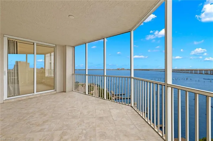2090 W First St 810, Fort Myers, Florida 33901