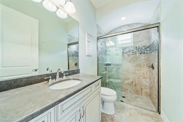 Second Guest Bath