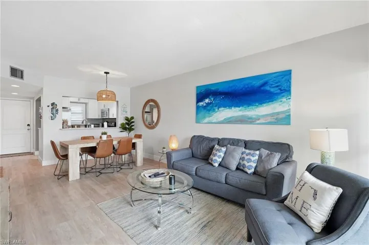 803 River Point Dr 107b, Naples, Florida 34102