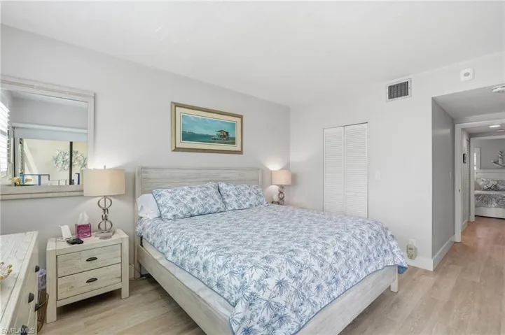 803 River Point Dr 107b, Naples, Florida 34102