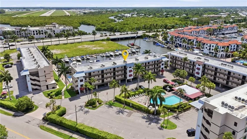 803 River Point Dr 107b, Naples, Florida 34102