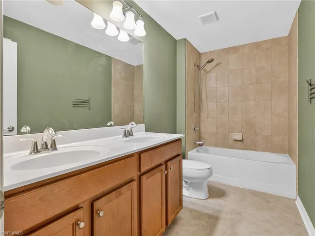 2740 Via Piazza Loop, Fort Myers, Florida 33905