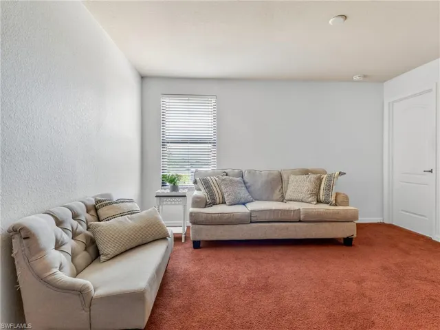 2740 Via Piazza Loop, Fort Myers, Florida 33905