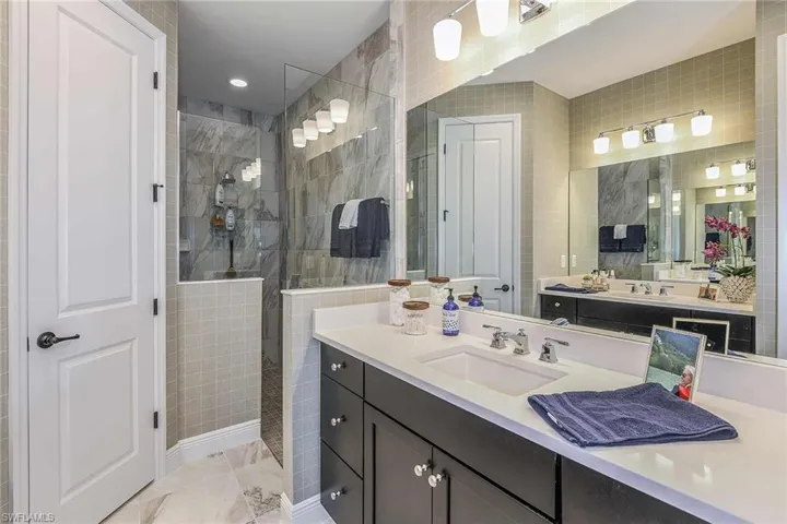 4624 Skysail Dr, Naples, Florida 34120