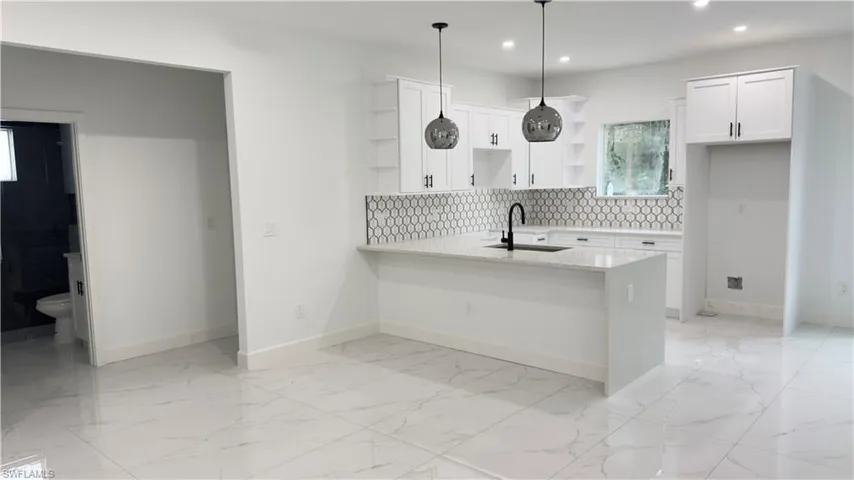 3997  18 SE AVE, Naples, FL 34117