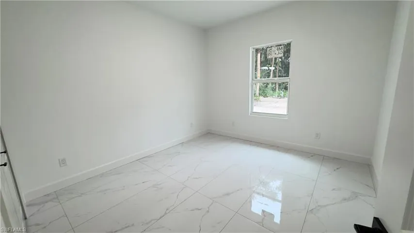 3997  18 SE AVE, Naples, FL 34117