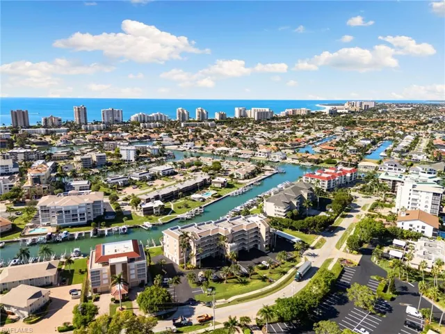 Short distance to the beach and Caxambas Park