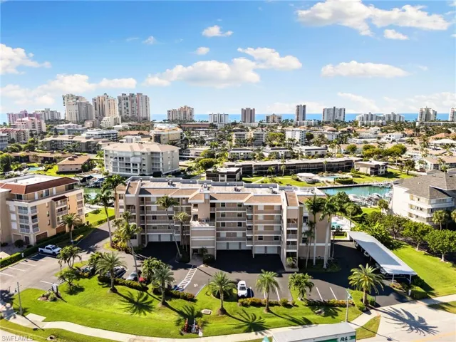 900 Collier Court 106, Marco Island FL, pet friendly building