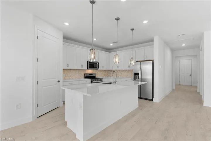 Sheek pendant lighting fixtures