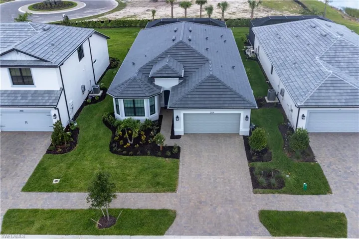 2104 Freemont Way Ne, Naples, Florida 34120