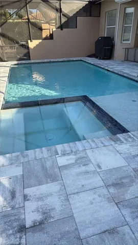 POOL & SPA