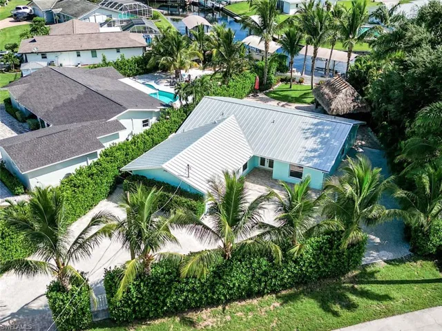 Extensive mature landscaping