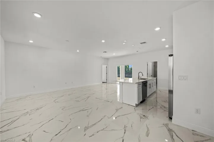 1252 Edna St E, Lehigh Acres, Florida 33974