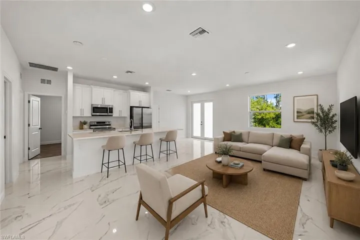 1252 Edna St E, Lehigh Acres, Florida 33974