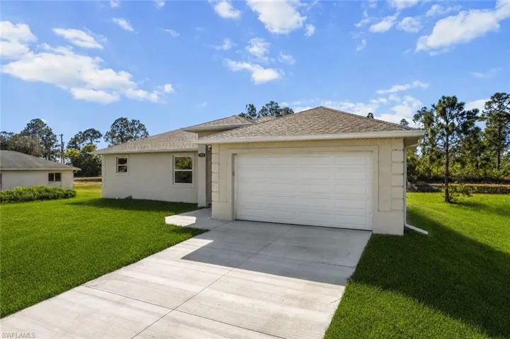 1252 Edna St E, Lehigh Acres, Florida 33974