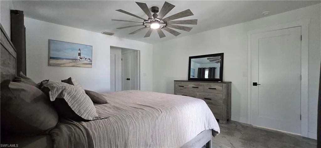 Bedroom with ceiling fan